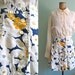 SALE 1960s dress/ 60s mini dress/long sleeve mod dress S