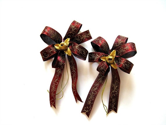 Mini Christmas bows in burgundy and gold SB33