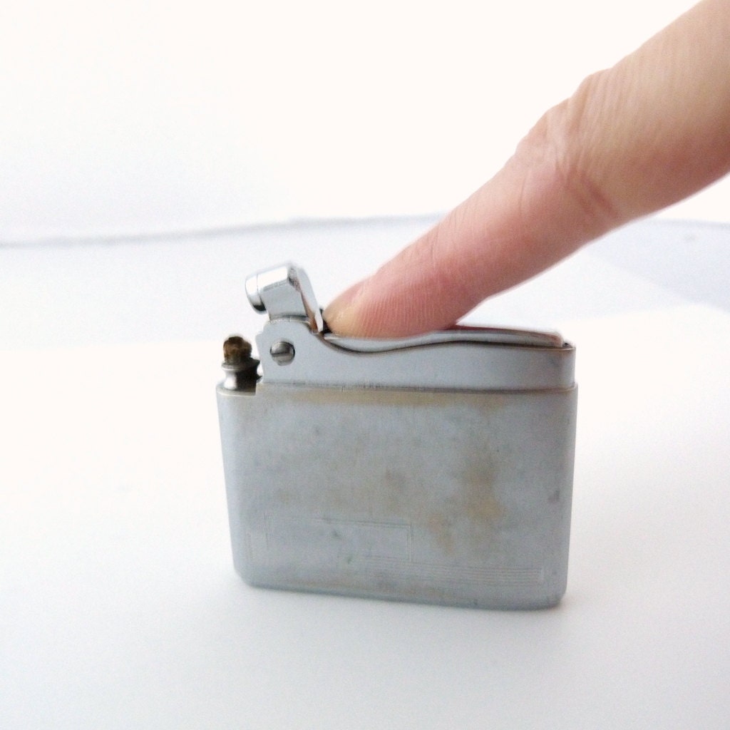 Vintage Ronson Adonis Cigarette Lighter