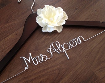 Wedding Dress Hanger, Bride Hanger, Last Name Hanger, Mrs Hanger, Wedding Hanger, Personalized Hanger, Bridesmaid, Bride Gift