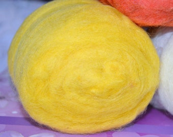 1oz Sheep Wool Short Fabric Batt Rovings- Gold