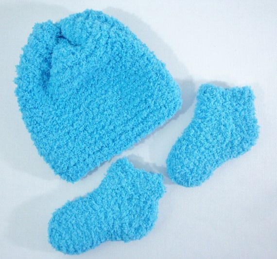 Bulky baby hat and matching socks by maryellenknitsgifts on Etsy