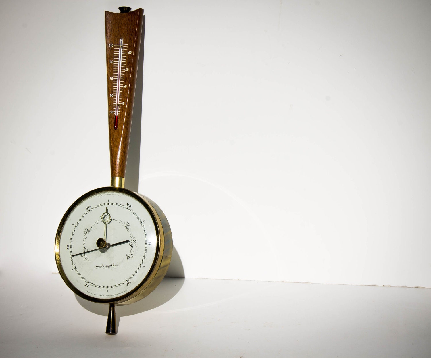 Wallmounted barometer 1956 Airguide Instruments