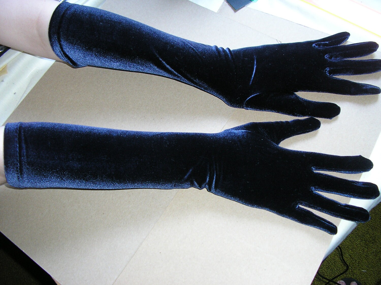 Vintage Dark Blue Velveteen Velvet Gloves long elbow length