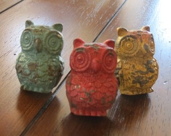 Dresser Drawer Knobs / Owl Drawer Knobs / Multi Color Drawer Pulls / Whimsical Knob / Cupboard Knobs/ Drawer Handles/ Nursery Owl Decor