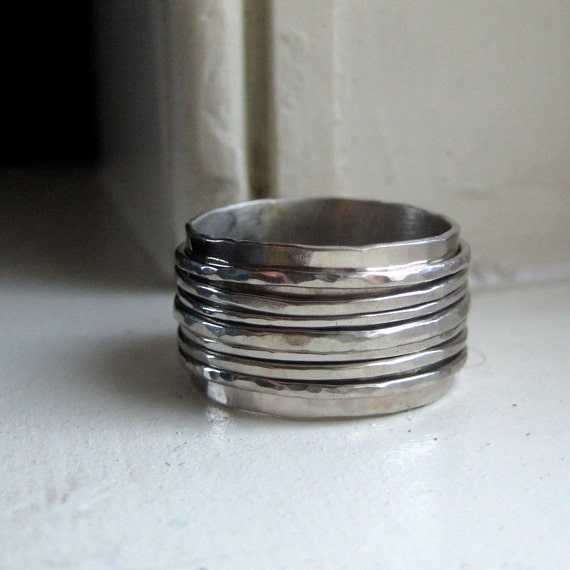 White gold ring spinner wedding band