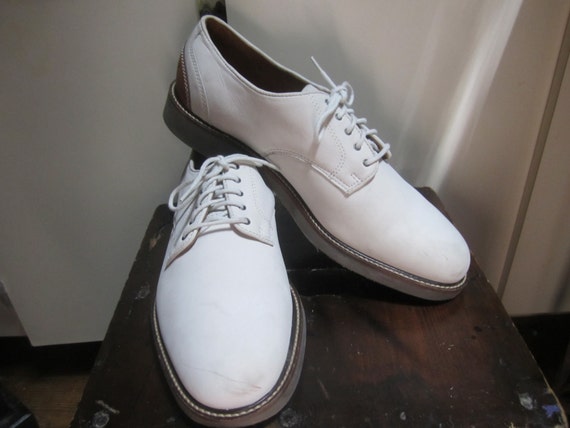 Vtg. Bass Nubuck Oxfords Mens Size 11 D.