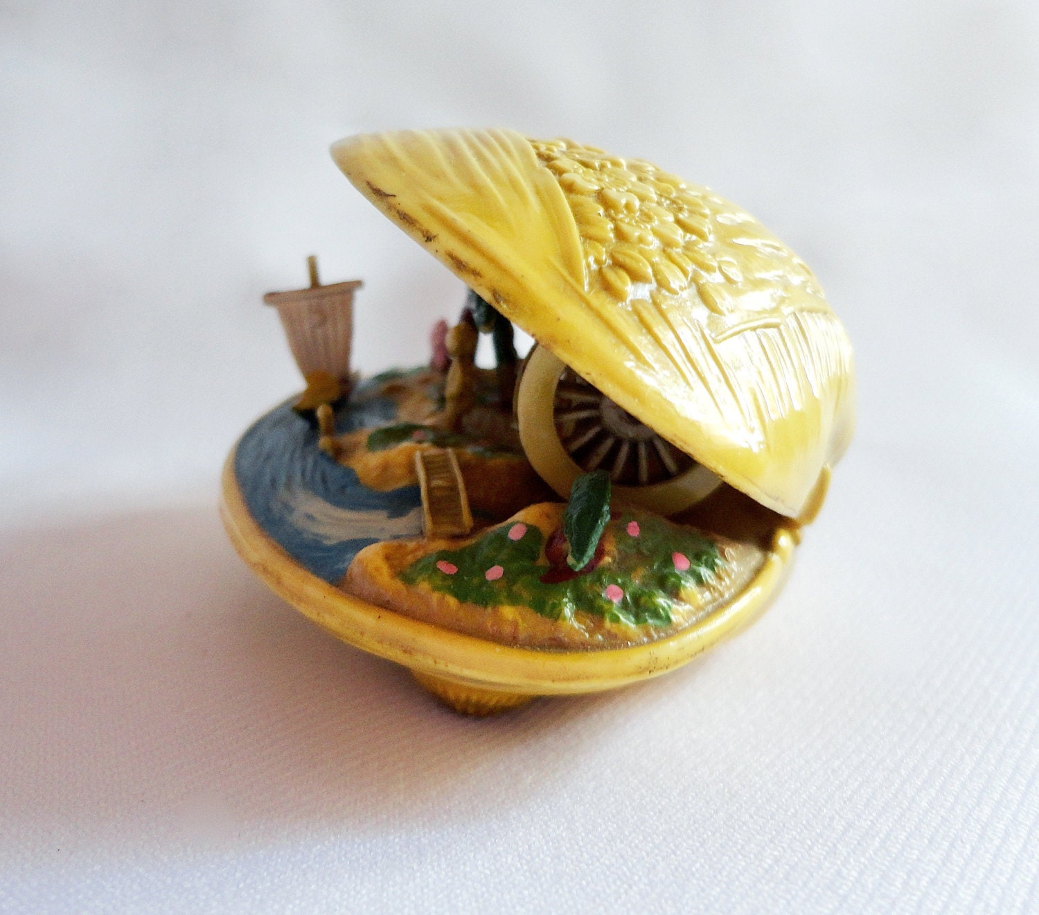 Vintage Miniature Clam Shell Village Scene Old Water MIll