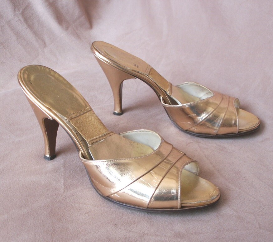 Vintage 50's Metallic Gold Springolator Mules by momodeluxevintage