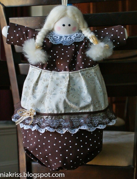 Plastic Bag Holder Chocolate Lady