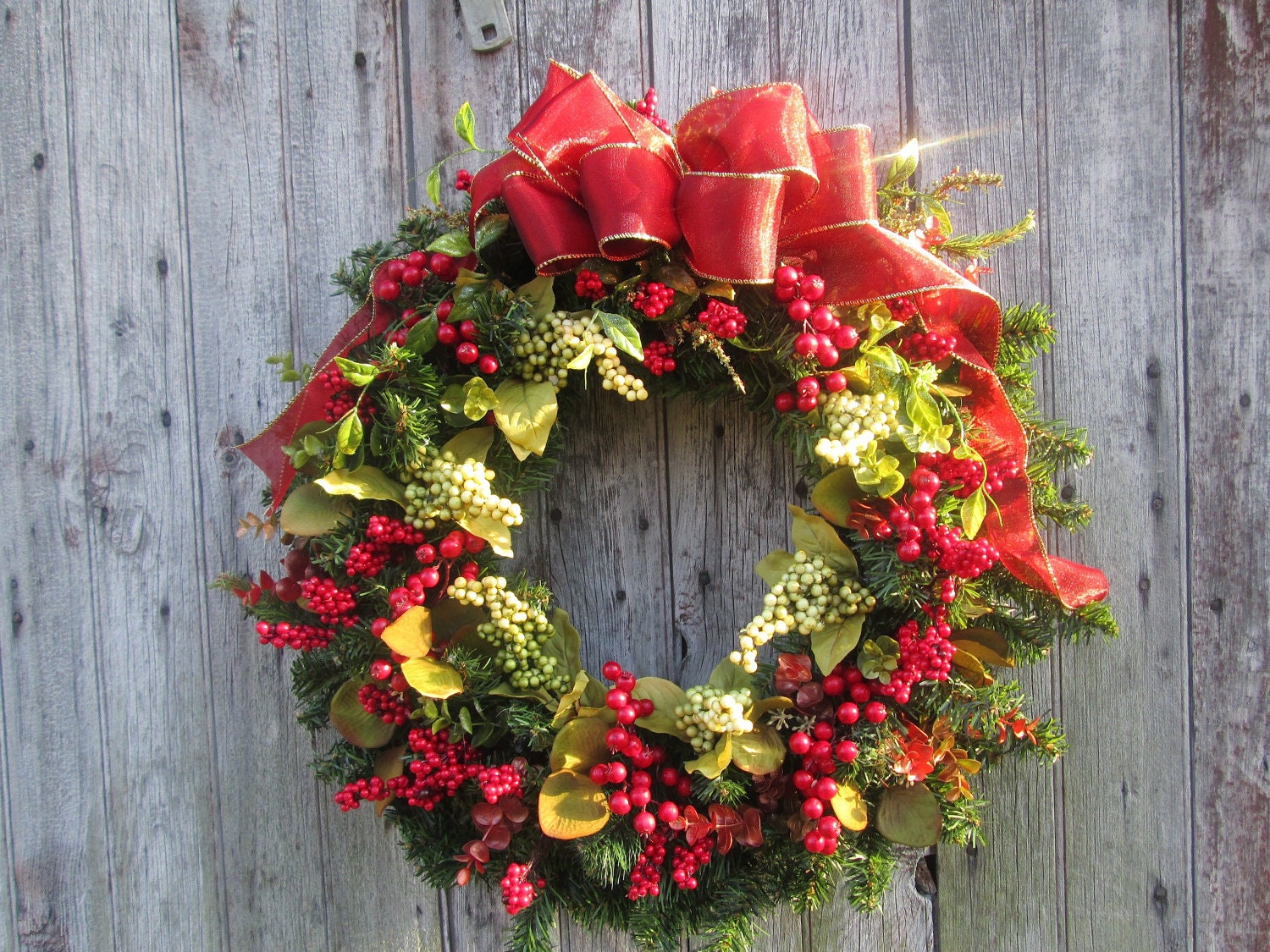 Items similar to Red Berry Christmas Wreath, Outdoor Wreath, Christmas Door Decoration, Red