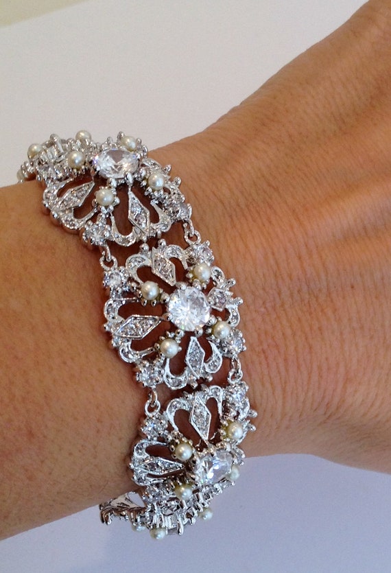 Vintage Pearl Estate Jewelry Bracelet