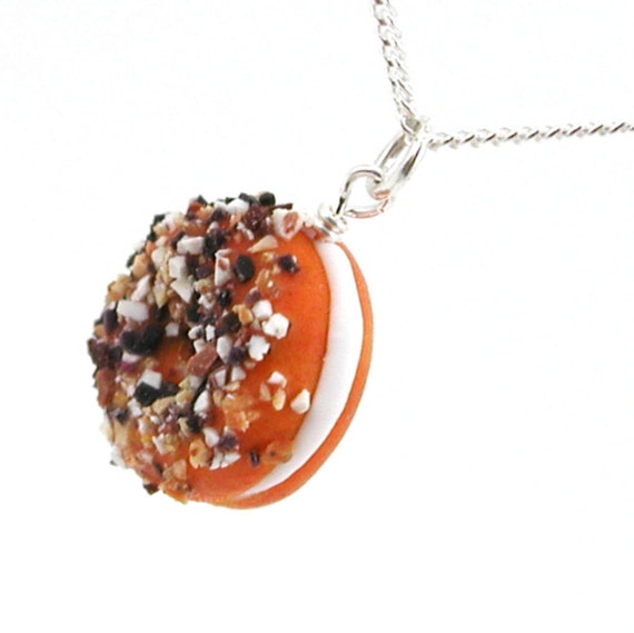 Bagel necklace Everything bagel with cream by inediblejewelry