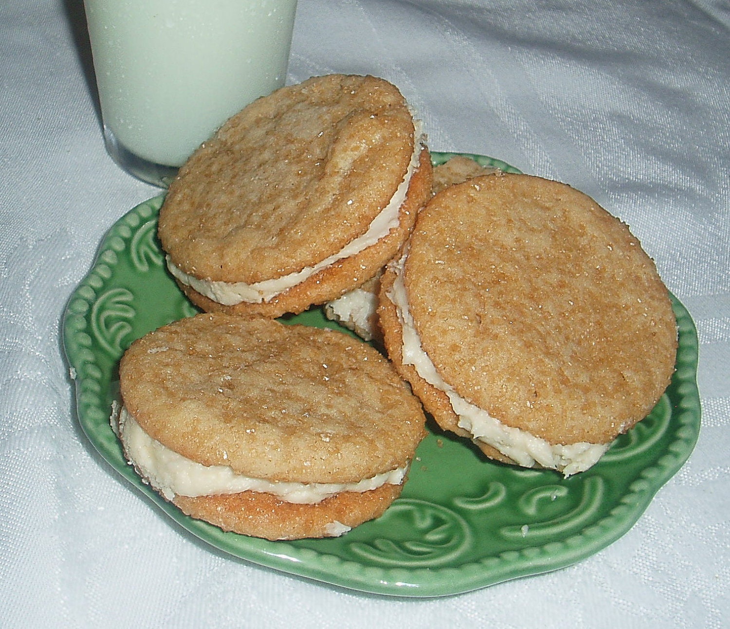 12 Maple Cookie Sandwiches w/Maple Syrup Butter Cream