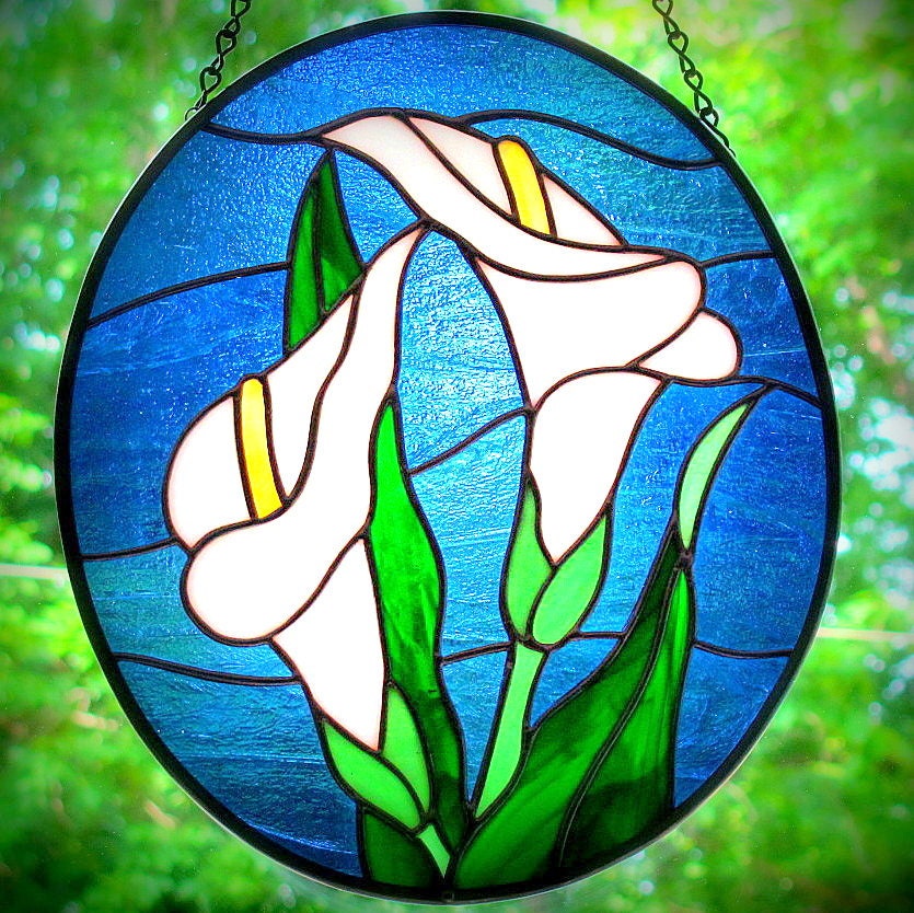 stained-glass-calla-lilies-oval-suncatcher-by-livingglassart