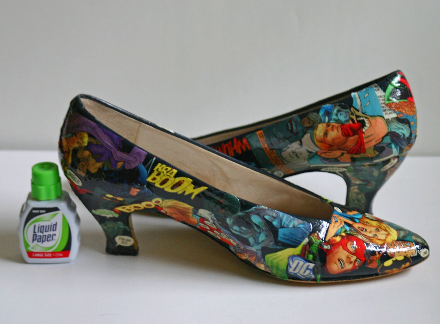 Decoupaged Comic Book Shoes Sz 8W Womens Pumps Justice League