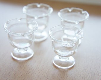 4 pcs Sundae Cup Charm (H30mm) Clear QE001