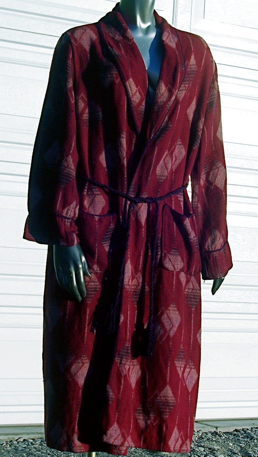 Vintage BEACON Blanket ROBE Art Deco BURGUNDY