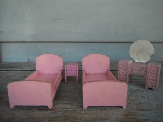 1940 dollhouse furniture