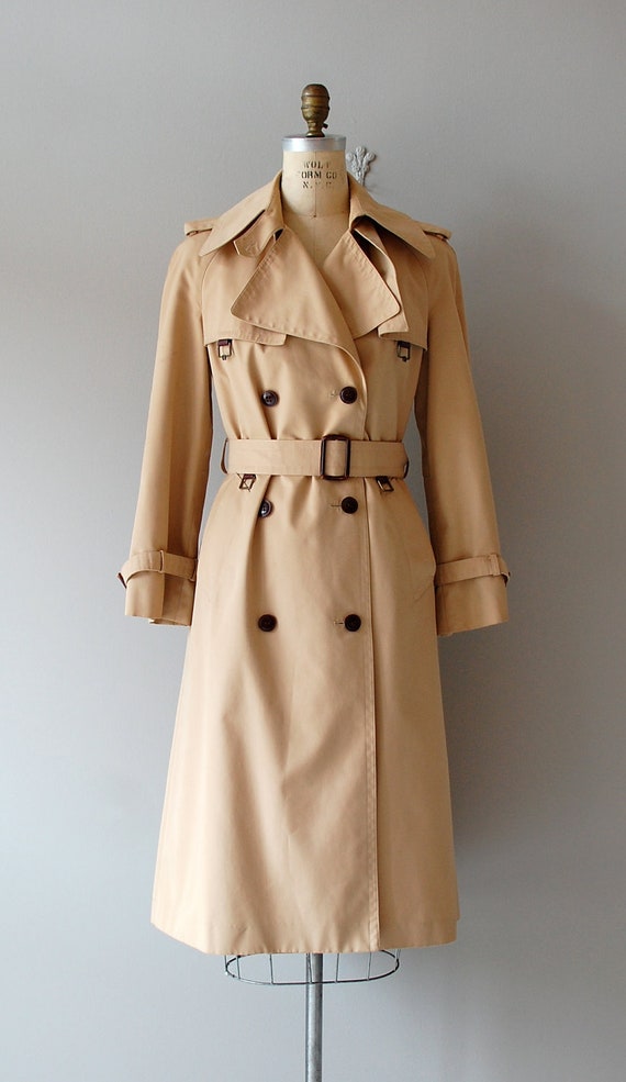 trench coat / Etienne Aigner trench / classic belted trench