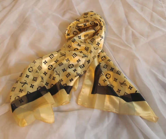 Louis Vuitton Black and Gold Scarf