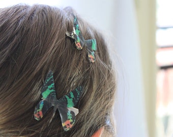 1 Pair Rainforest Flutter Multi-Colored Green Red and Yellow Silk Butterfly Hairclips