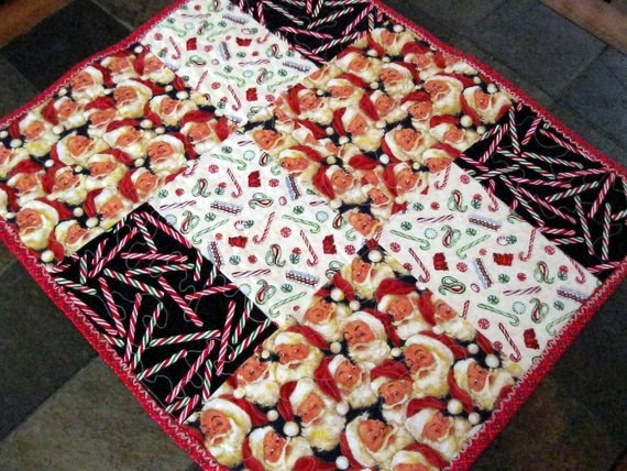 Quilted runner Christmas Table Candy Santa Canes Table  candy Runner  table  christmas Runner