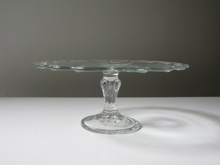 Vintage Glass Teardrop Cake Stand Indiana by vandreyindustries