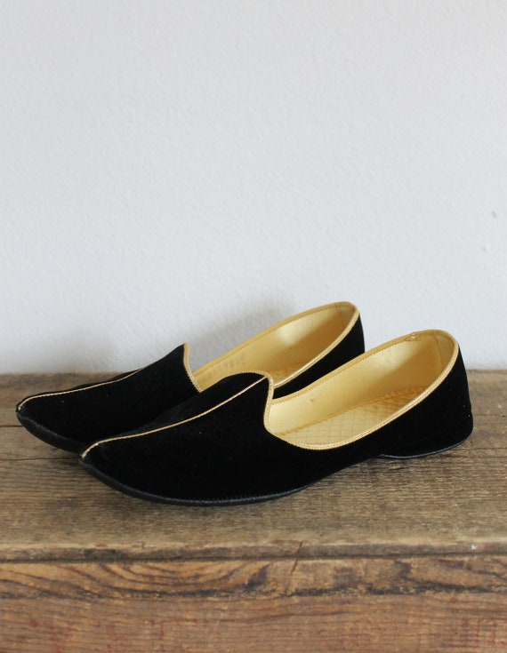 vintage 1950s slippers 50s black pointed toe by sonnetandbough