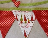 Christmas Bunting banner in sweet "Fairy Houses" fabric Perfect for holiday parties Over 8 ft long (excl. ties) with 12 flags READY TO SHIP Il_170x135