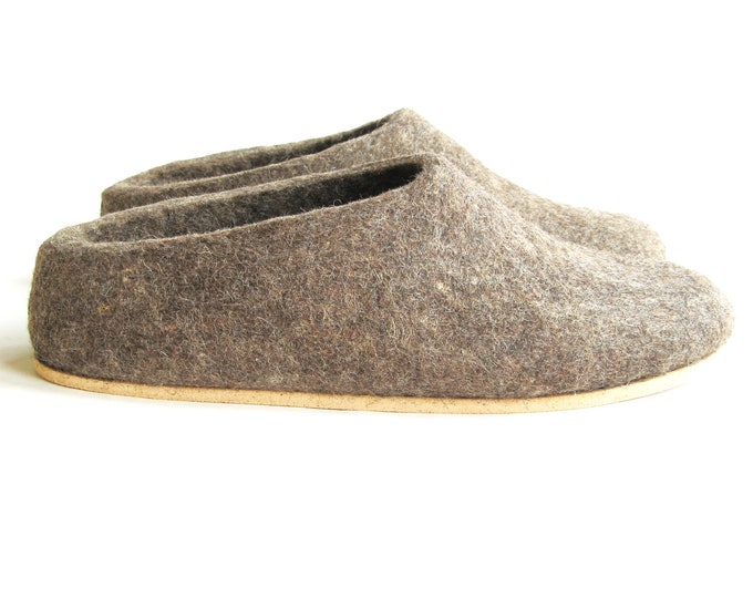 Felt Shoes Earth Brown, Womens Wool Slippers Eco friendly, Minimalist Shoes, House Shoes, Gift for Her, Christmas Gifts, Boiled Wool Boot