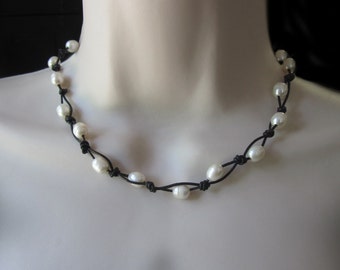 Leather Pearl Necklace Freshwater Pearls Black Brown Leather Boho Knotted Adjustable Womens Casual Jewelry