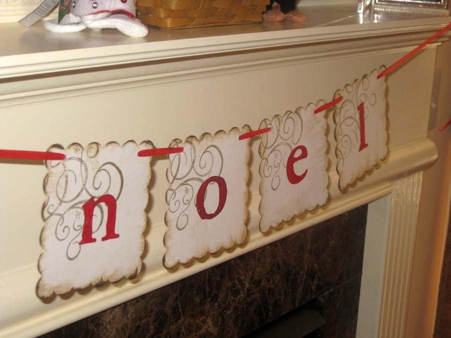 NOEL Christmas Garland Banner Sign Scalloped Vintage