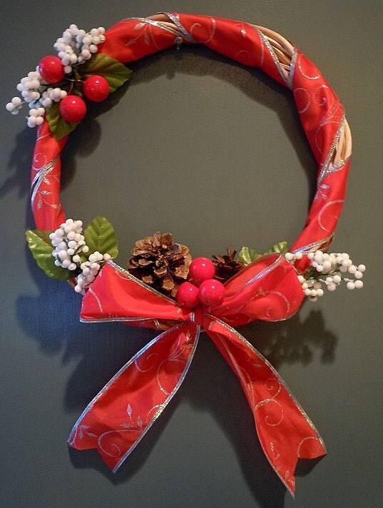 Red Holiday wicker and ribbon wreath