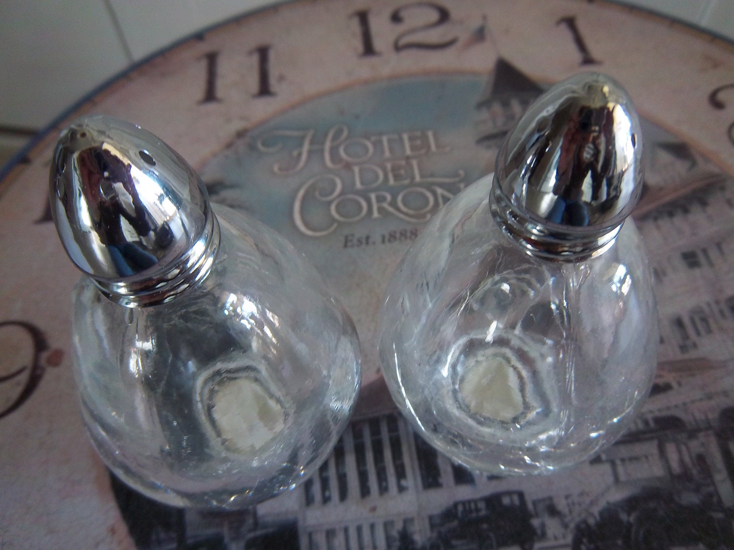 I. W. Rice Glass Crackle Design Salt & Pepper Shakers Haute Juice
