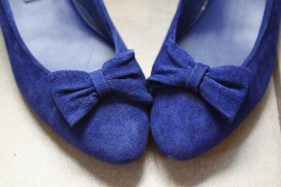 blue flats with bow