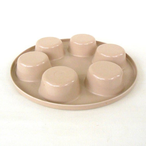 Anchor Hocking Microwave Muffin Pan Microware 447T1