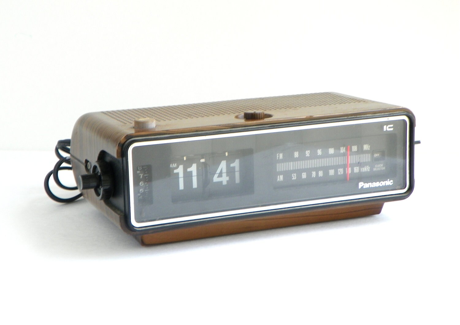 Panasonic Flip Clock with Radio/Alarm by cheerfulowl on Etsy