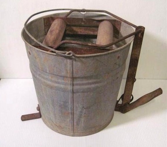 Antique Vintage Galvanized Mop Bucket Summerfield FL