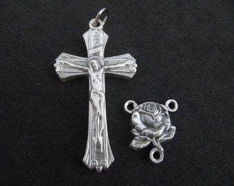 Lovely Italian Rosary Crucifix and Matching Roses/Mary Reversible Centerpiece