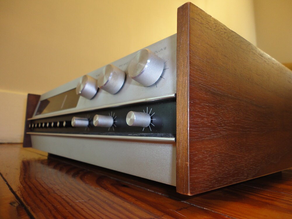 Vintage Stereo Receiver AMPEX ASR 100 Amplifier Am Fm Tuner R