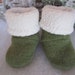 Infant's olive green lambswool sock booties lined in Polartec fleece 6-9 Months