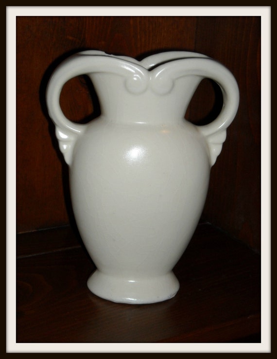 Items similar to Vintage Shawnee USA TwoHandled Urn Vase, Cream White