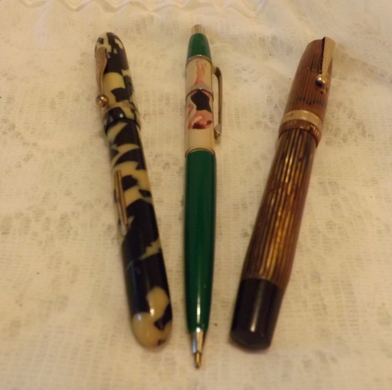 Items similar to Vintage Fountain Pens and Vanishing Bikini Pen Set on Etsy