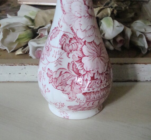 RED TRANSFERWARE VASE Charlotte Royal Crownford Ironstone