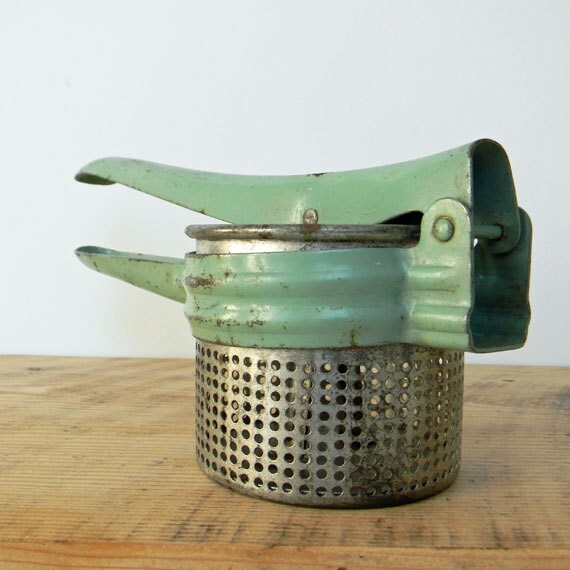 Vintage Metal Potato Ricer Tomato Skin Remover Press Seafoam