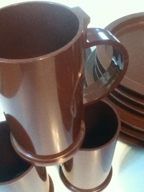 Dansk melamine dinnerware picnicware camping gear set by goodluxe