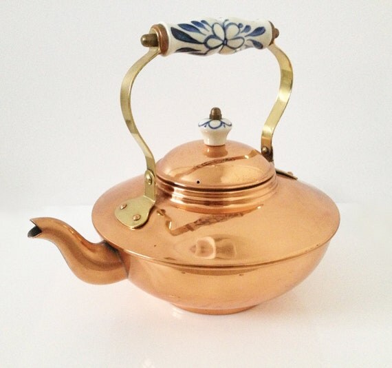 Metalutil Copper Tea Kettle with Brass & Delft handle