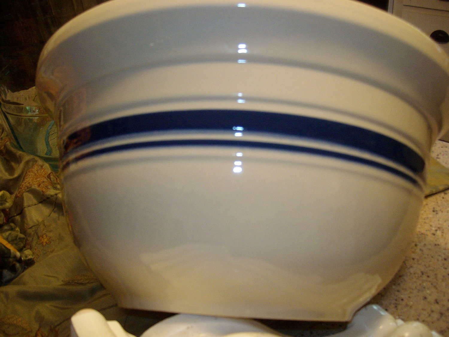 Farm House Chic 8 Quart Roseville Ohio Pottery Bowl With