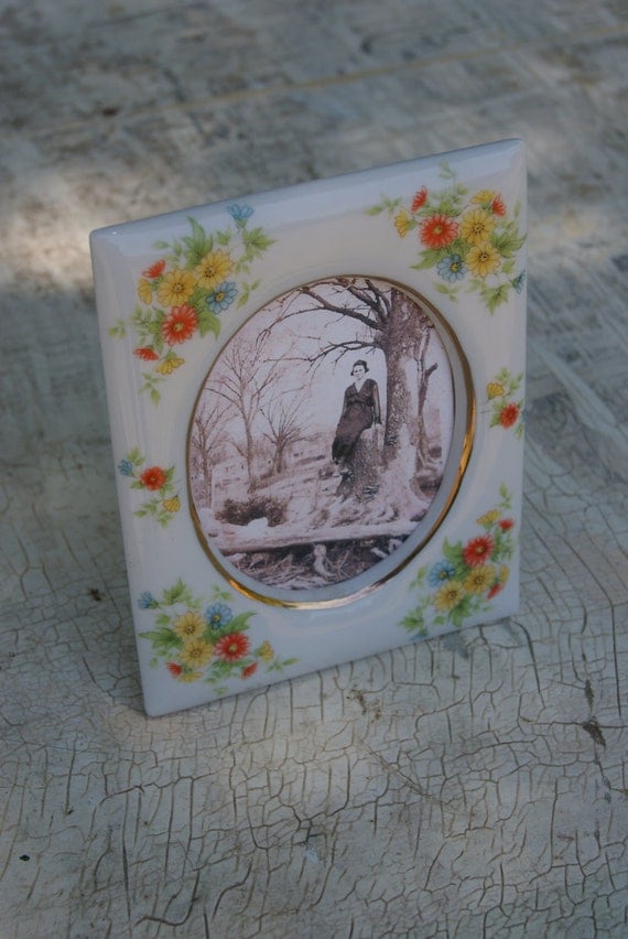 Lefton China Picture Frame Or Picture Holder